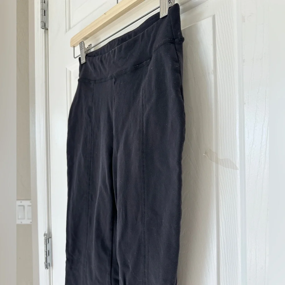 ALO Yoga Airbrush High-Waist Flutter Black Leggings - Size XSmall